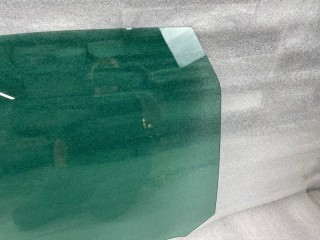 Стекло двери задней левой, ориг. номер 823016967R, Lada XRAY CROSS