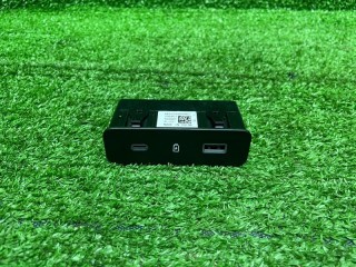 USB Разъем, ориг. номер 8891243302B01, Geely Tugella 2019-2023