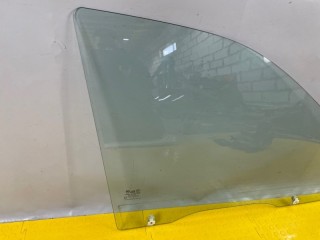 Стекло двери передней правой, ориг. номер 8242126000, Hyundai Santa Fe Classic SM