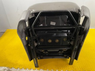 Сиденье переднее левое, ориг. номер 7H0881303E, Volkswagen Transporter T5 2002-2009