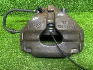 Суппорт тормозной передний правый, ориг. номер 7L6615124F, Volkswagen Transporter T5 2002-2009