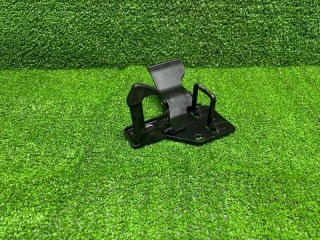 Крюк замка капота, ориг. номер 7H0823480A, Volkswagen Transporter T5 2002-2009