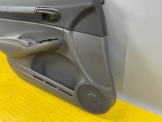 Обшивка двери передняя левая, ориг. номер 83553SNKR42ZA, Honda Civic 4D 2008-2012