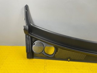 Планка под лобовое стекло, ориг. номер 668631877R, Lada XRAY 2015-2026
