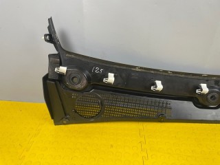 Планка под лобовое стекло, ориг. номер 668631877R, Lada XRAY 2015-2026