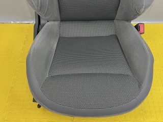Сиденье переднее правое, ориг. номер 52072984, Chevrolet Cobalt 2011-2016