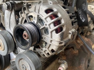 Генератор Land Rover Range Rover 2 поколение 1994-2002