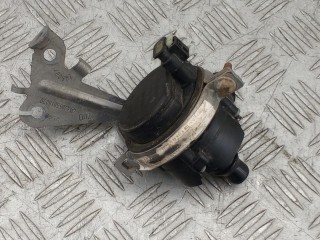 насос антифриза дополнительный, ориг. номер A0005004386, Mercedes-Benz C W205 [рестайлинг] 2018-2023
