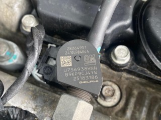 форсунка топливная, ориг. номер 25183186, 28264951, 4210LF04R44, Chevrolet Captiva  [рестайлинг] 2011-2013
