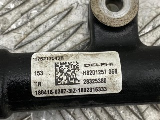 топливная рампа, ориг. номер H8201257368, 28389853, Nissan NV400 2010-2021
