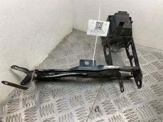 кронштейн передней панели (телевизора) BMW 3 F30/F31 2011-2016, 51647245792