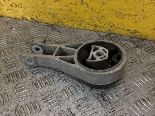 подушка крепления КПП Opel Corsa D 2006-2011, 13125635
