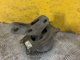 подушка крепления КПП Opel Zafira B [рестайлинг] 2008-2014, 13159996