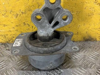 подушка крепления КПП Opel Insignia A 2008-2013, 13227734