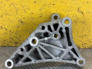 кронштейн коробки (балка кпп), ориг. номер 51978706, Jeep Renegade 2018-2026