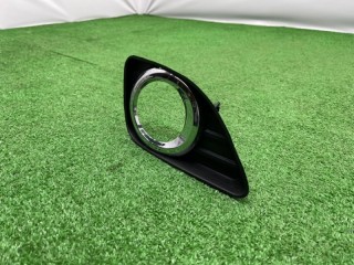 Рамка противотуманки передняя правая, ориг. номер 5203033030, Toyota Camry V40 2006-2009