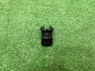 Крепеж бампера под фонарь задний, ориг. номер 5256233040, Toyota Camry V50 2011-2014