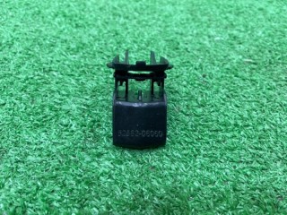 Крепеж бампера под фонарь задний, ориг. номер 5256233040, Toyota Camry V50 2011-2014