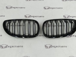 Решетка радиатора передняя, ориг. номер 51137201970, BMW 3 Е90