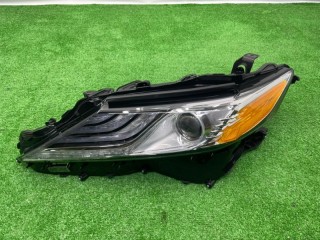 Фара передняя левая, ориг. номер 8118533D70, Toyota Toyota Camry 70 75