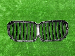 Решетка радиатора передняя, ориг. номер 51137454887, BMW Х5 G05