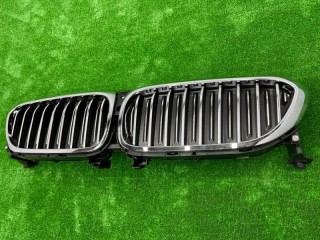 Жалюзи решетки передние, ориг. номер 51137497281, BMW 5 G30 2016-2020