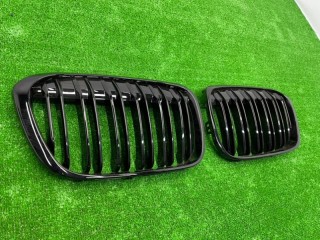 Решетка радиатора передняя, ориг. номер 51117383364, BMW Х1 F48