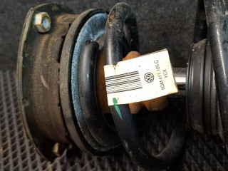 амортизатор передний левый, ориг. номер 5QM413031AA, Volkswagen Jetta 7 поколение 2018-2022