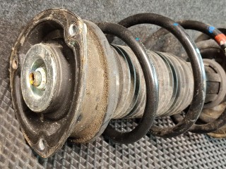 амортизатор передний правый, ориг. номер 5QM413031AA, Volkswagen Jetta 7 поколение 2018-2022