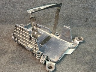полка аккумулятора, ориг. номер JX6B10723AB, Ford Bronco Sport 1 поколение 2020-2024