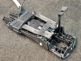 скелет ручки двери передней левой, ориг. номер 5N0837885H, 2GJ837469B, Volkswagen Taos 1 поколение [рестайлинг] 2024-2026