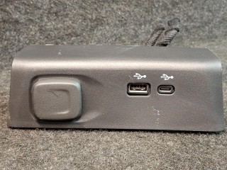 разъем AUX / USB, ориг. номер 13549941, Buick Envista 1 поколение 2022-2026