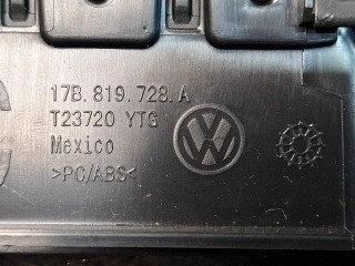 дефлектор обдува салона центральный, ориг. номер 17B819728A, Volkswagen Jetta 7 поколение 2018-2022