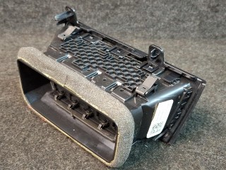 дефлектор обдува салона, ориг. номер 17B819704G, Volkswagen Jetta 7 поколение 2018-2022