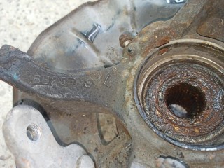 кулак передний левый, Toyota Camry 7 поколение XV40