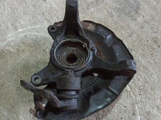 кулак передний правый, Toyota Sienna 2 поколение XL20 [рестайлинг] 2006-2009