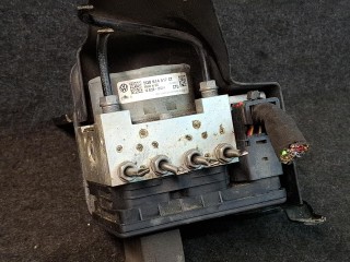 блок ABS, ориг. номер 5Q0614517CT, Volkswagen Jetta 7 поколение 2018-2022