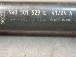 рычаг задний левый, ориг. номер 5Q0501529E, Volkswagen Taos 1 поколение [рестайлинг] 2024-2026