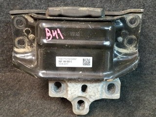 подушка крепления КПП, ориг. номер 3QF199555C, Volkswagen Atlas 1 поколение 2017-2020