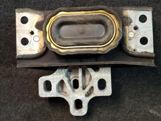 подушка крепления КПП, ориг. номер 3QF199555C, Volkswagen Atlas 1 поколение 2017-2020