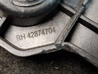 кронштейн крепления бампера заднего правый, ориг. номер 42874704, Chevrolet Trax 2 поколение 2023-2026