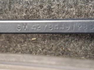 поводок стеклоочистителя правый, ориг. номер 42734491, 4273449123B, Chevrolet Trax 2 поколение 2023-2026