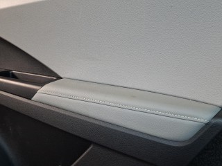обшивка двери задней правой, ориг. номер 2GJ867212E, Chevrolet Trax 2 поколение 2023-2026