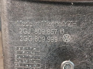 лючок топливного бака, ориг. номер 2GJ809999, 2GJ809857B, Volkswagen Taos 1 поколение 2020-2024