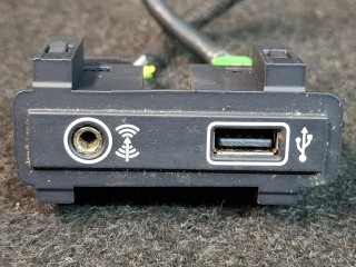 разъем AUX / USB, Volkswagen Atlas 1 поколение 2017-2020