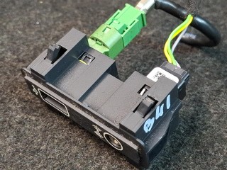 разъем AUX / USB, Volkswagen Atlas 1 поколение 2017-2020