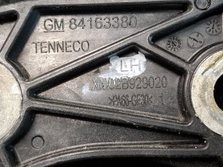 кронштейн глушителя, ориг. номер 84163380, Chevrolet Equinox 3 поколение [рестайлинг] 2021-2024