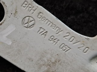 кронштейн крыла передний левый, ориг. номер 17A941057, Volkswagen Jetta 7 поколение 2018-2022