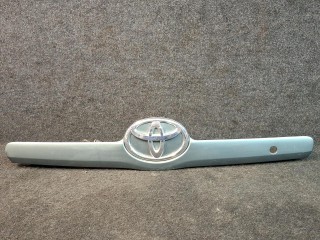накладка подсветки номера, ориг. номер 7681133130, Toyota Camry 7 поколение XV40