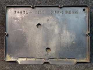 полка аккумулятора, ориг. номер 74431-08010, Toyota Camry 7 поколение XV40 2006-2009